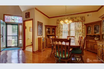 19 Republic Row, Franklin Township, NJ 08873 - Photo 9