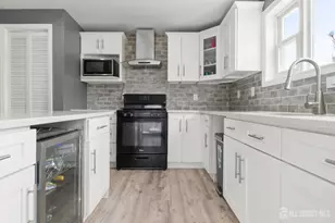 429 1st St, Middlesex, NJ 08846 - Photo 13