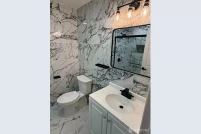 1008 Hidden Village Drive, Perth Amboy, NJ 08861 - Photo 9