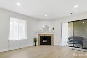 93 Gate House Ln, Edison, NJ 08820 - Photo 9