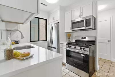 93 Gate House Lane, Edison, NJ 08820 - Photo 3