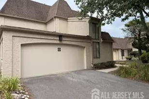 93 Gate House Ln, Edison, NJ 08820 - Photo 1