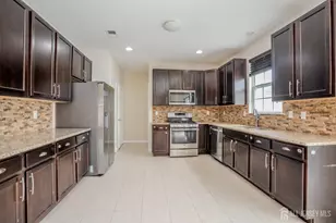 3 Maxwell Rd, Monroe Township, NJ 08831 - Photo 15