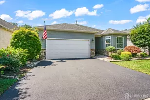 37 Vineyard Ct, Monroe Township, NJ 08831 - Photo 3