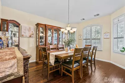 37 Vineyard Court, Monroe Township, NJ 08831 - Photo 7