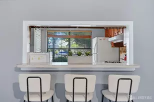 1901 Woodbridge Commons Way, Woodbridge Township, NJ 08830 - Photo 5