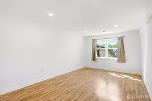 1719 Raspberry Ct, Edison, NJ 08817 - Photo 21