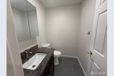 1502 Edison Glen, Edison, NJ 08837 - Photo 9