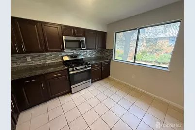 1502 Edison Glen, Edison, NJ 08837 - Photo 3
