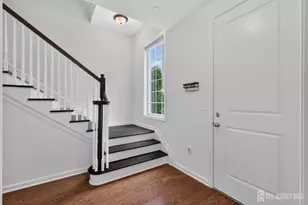 247 Bradley Dr, Wood Ridge, NJ 07075 - Photo 5