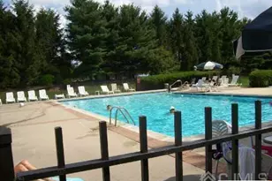 31 Kingston Run, North Brunswick Township, NJ 08902 - Photo 15