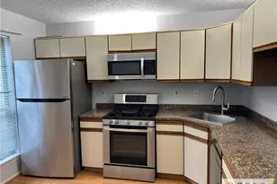 31 Kingston Run, North Brunswick Township, NJ 08902 - Photo 11