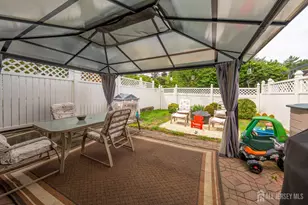 21 Knoll Ct, Old Bridge Township, NJ 07747 - Photo 15