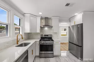 234 Old Rd, Sewaren, NJ 07077 - Photo 19