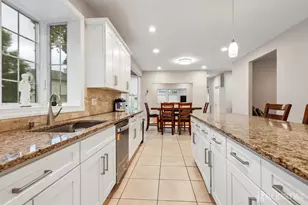 20 Ivy Pl, Monroe Township, NJ 08831 - Photo 7