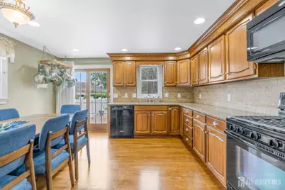 8 Hooker Street, Middlesex, NJ 08846 - Photo 5