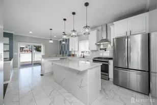 32 Dorothy St, Carteret, NJ 07008 - Photo 9