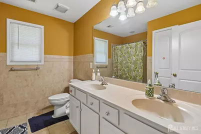 6 Willow Drive, Edison, NJ 08820 - Photo 21