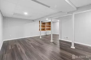 45 Astor Ct, Sayreville, NJ 08872 - Photo 21