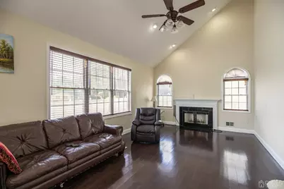 29 Vocisano Court, Piscataway Township, NJ 08854 - Photo 17