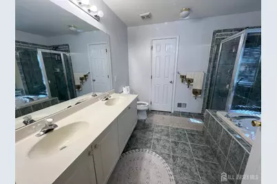 301 Park Knoll, South Brunswick Township, NJ 08540 - Photo 21