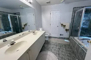 301 Park Knoll, South Brunswick Township, NJ 08540 - Photo 21