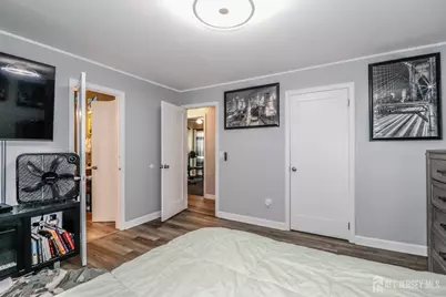 31 Woodview Avenue, Fords, NJ 08863 - Photo 13