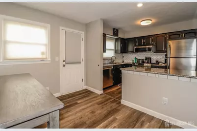 31 Woodview Avenue, Fords, NJ 08863 - Photo 7
