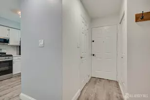 822 Darlington Dr, Old Bridge Township, NJ 08857 - Photo 3