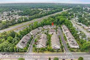 135 Savoth Ln, Colonia, NJ 07067 - Photo 37
