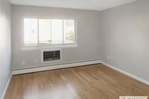 13 Lake Ave, East Brunswick Township, NJ 08816 - Photo 7