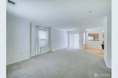 518 Great Beds Court, Perth Amboy, NJ 08861 - Photo 7