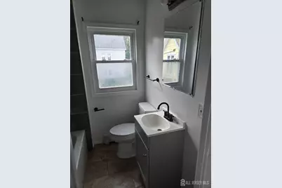 39 Union Street, Carteret, NJ 07008 - Photo 5