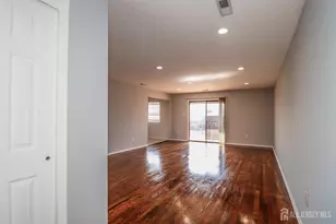312 Edison Glen Terrace, Edison, NJ 08837 - Photo 3