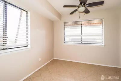 312 Edison Glen Terrace, Edison, NJ 08837 - Photo 9