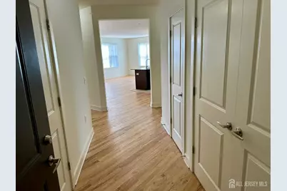 88 Roosevelt Avenue #421, Carteret, NJ 07008 - Photo 3