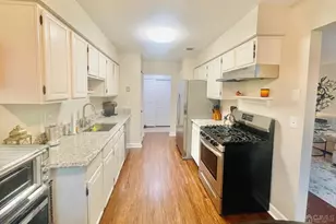 614 Sharon Garden Ct, Woodbridge Township, NJ 07095 - Photo 5