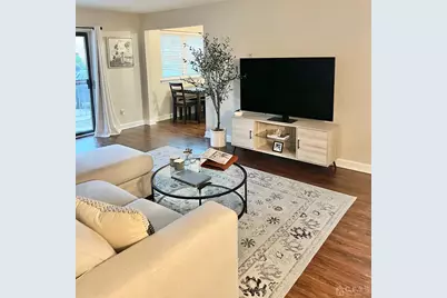 614 Sharon Garden Court #614, Woodbridge Township, NJ 07095 - Photo 3