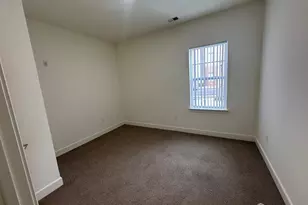 101 Roosevelt Ave, Carteret, NJ 07008 - Photo 13