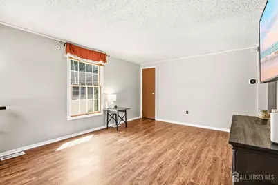 16 Avenue B, Helmetta, NJ 08828 - Photo 5