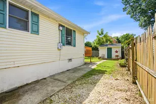 16 Avenue B, Helmetta, NJ 08828 - Photo 23