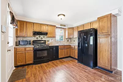 16 Avenue B, Helmetta, NJ 08828 - Photo 7