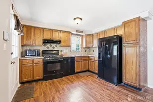 16 Avenue B, Helmetta, NJ 08828 - Photo 7