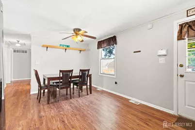 16 Avenue B, Helmetta, NJ 08828 - Photo 9