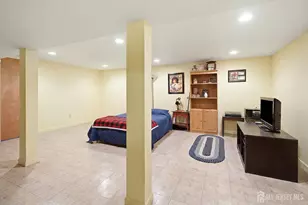 39 McFadden Dr, Monroe Township, NJ 08831 - Photo 17