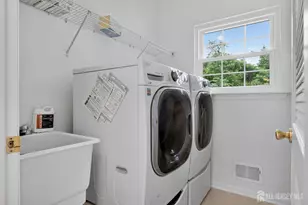 12 Chesapeake Rd, South Brunswick Township, NJ 08852 - Photo 7