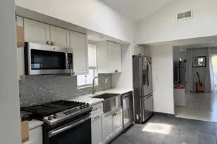 67 71st St, Guttenberg, NJ 07093 - Photo 5
