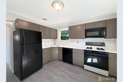 19 S Van Buren Avenue, Metuchen, NJ 08840 - Photo 3