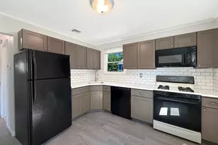 19 S Van Buren Ave, Metuchen, NJ 08840 - Photo 3
