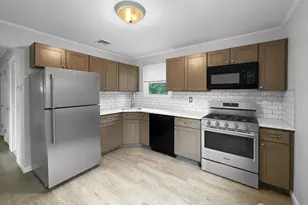 19 Van Buren Ave, Metuchen, NJ 08840 - Photo 3